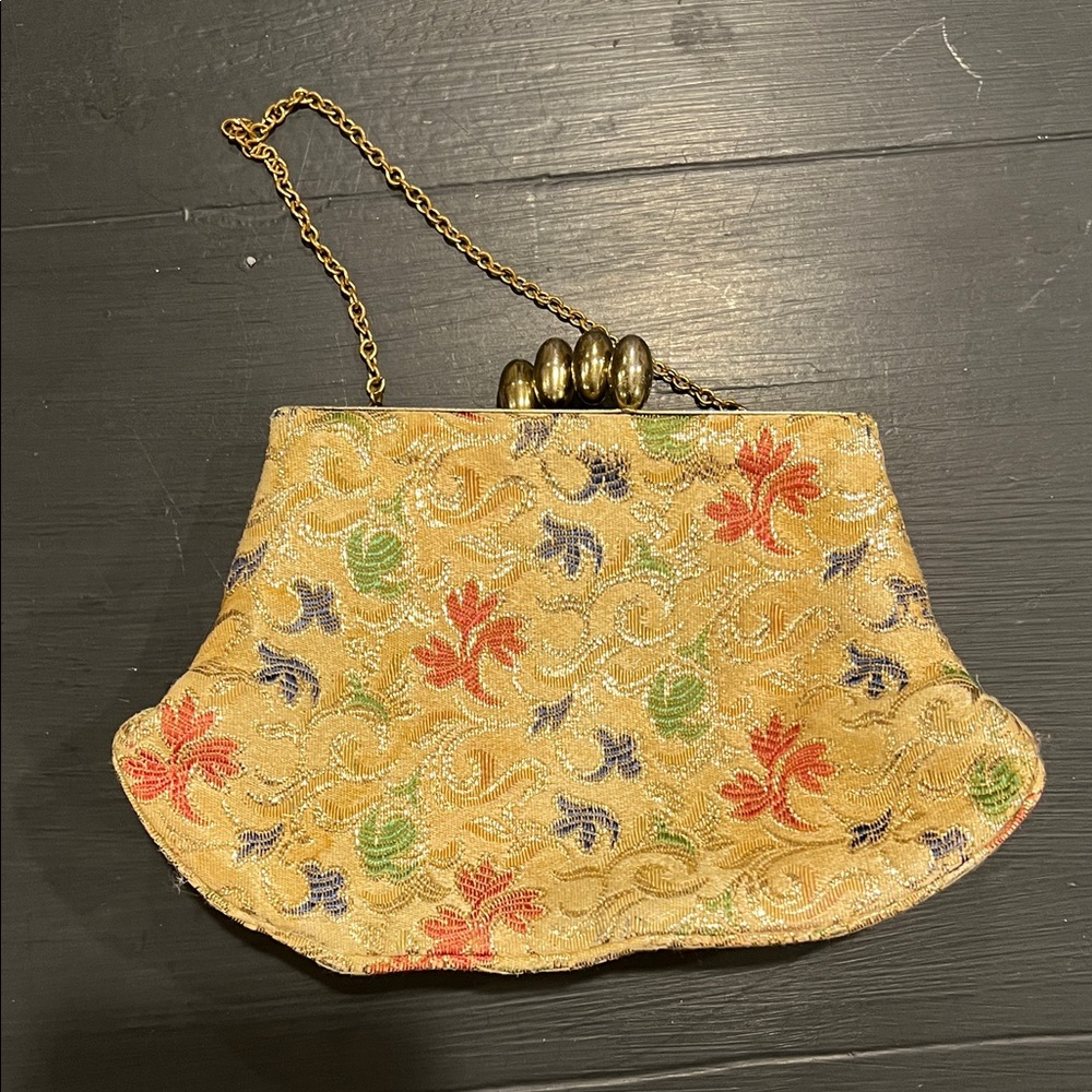 Elegant Floral Embroidered Clutch